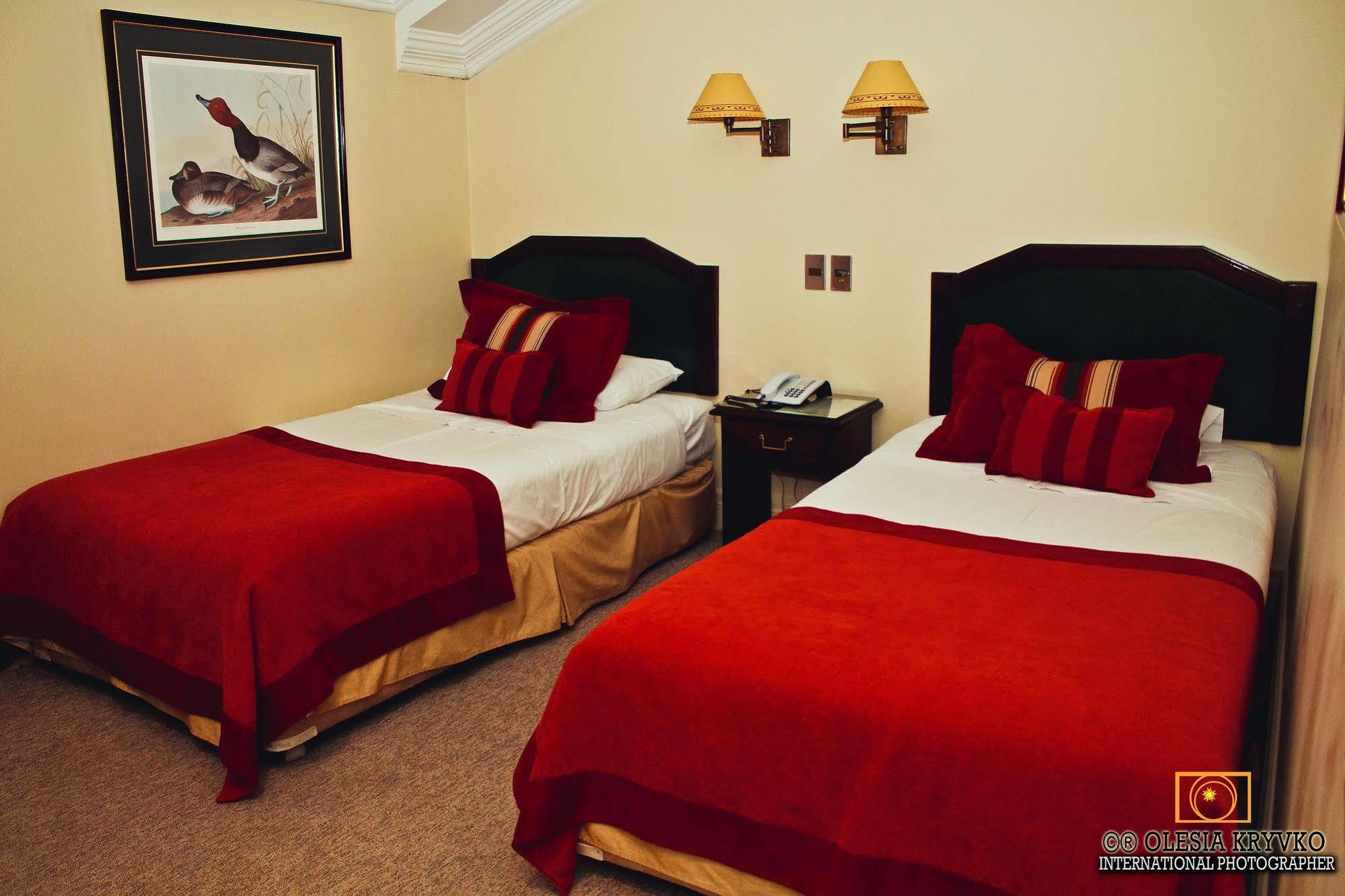 Hotel Jose Nogueira Punta Arenas Bagian luar foto
